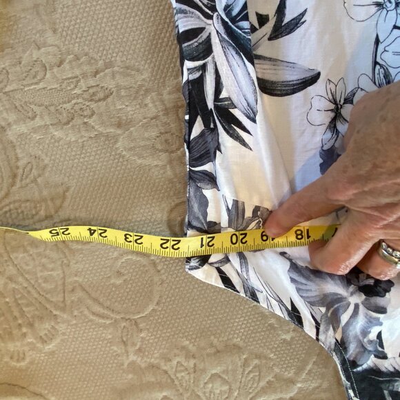 Tommy Bahama Two Palms Ruffled Linen Dress Black and White - Picture 4 of 5